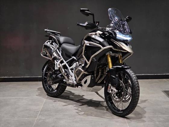 TRIUMPH TIGER 1200 RALLY EXPLORER TRIUMPH TIGER 1200 RALLY EXPLORER